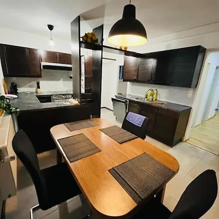 Fully Equipped 2-bedroom *
