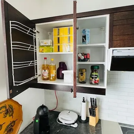 Fully Equipped 2-bedroom *